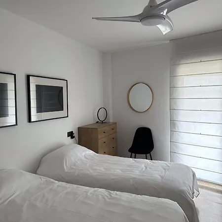 Duplex En Primera Linea De Playa Con Gran Terraza Y Piscina Comunitaria Roses Exterior photo