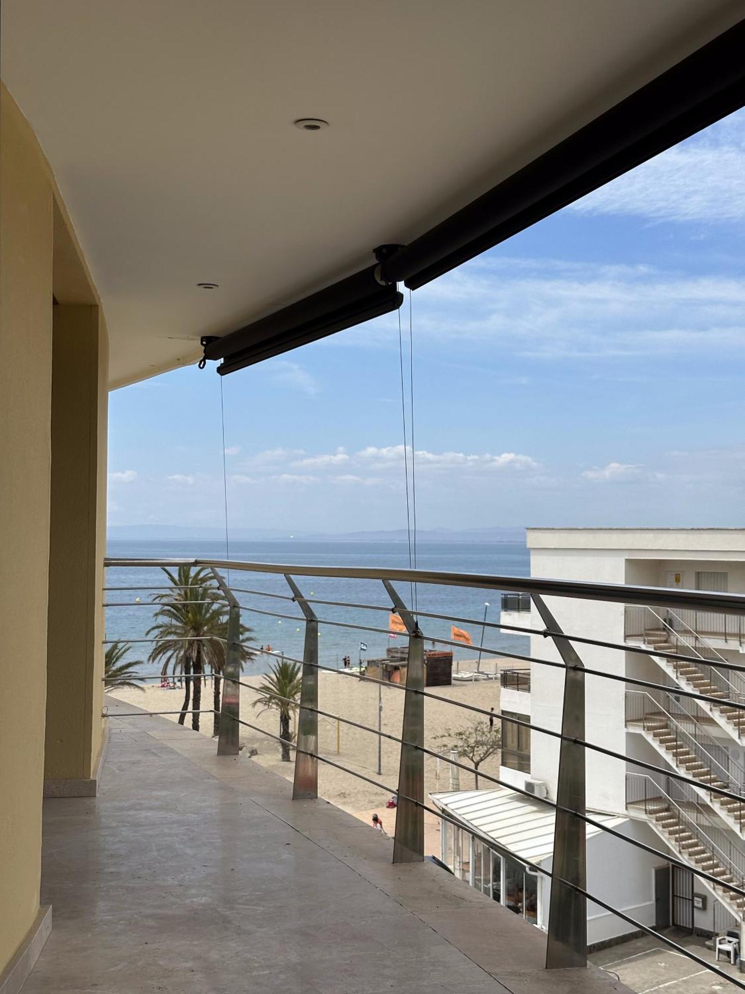 Duplex En Primera Linea De Playa Con Gran Terraza Y Piscina Comunitaria Appartement *